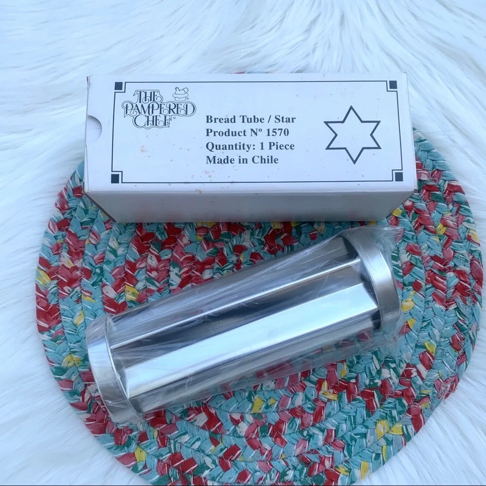 The Pampered Chef Valtrompia Star Baking Bread Tube